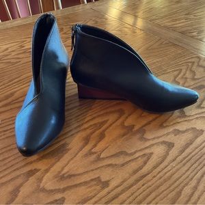 All Black Square Wedge Shooties, Women’s Sz 7 (Euro 37)